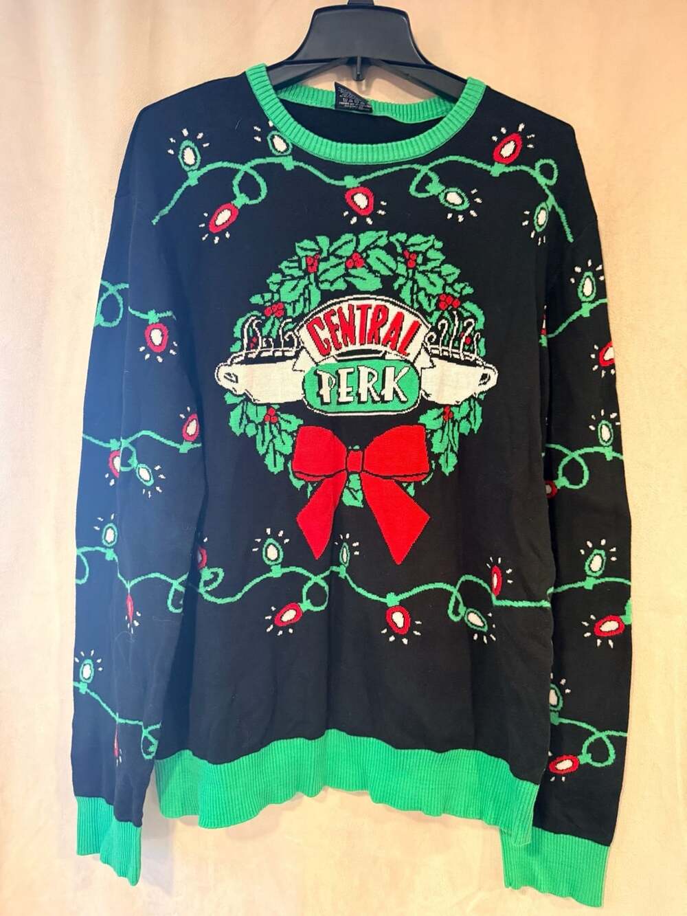 Friends Central Perk Christmas Sweater Size XXL Ugly Holiday Wreath